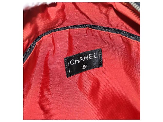 CHANEL Nuova Borsa da Viaggio in Nylon Nero con CC Argentato Autentica ka4585A Argento - vista 18