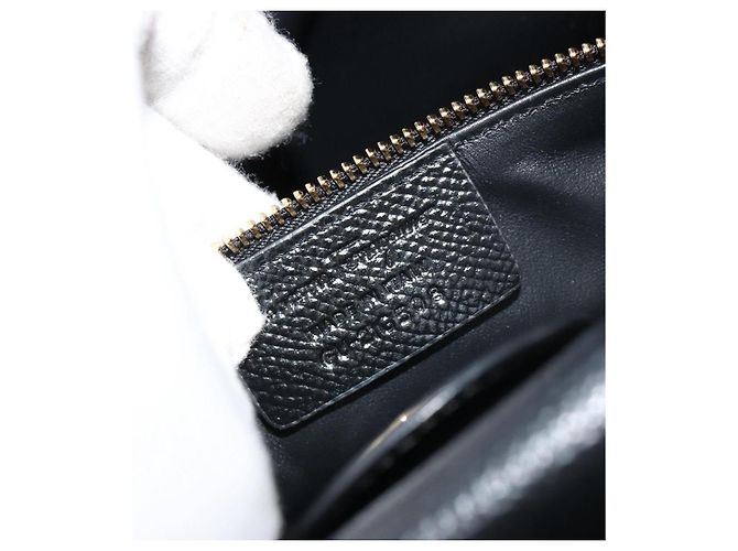 Bolso de hombro Salvatore Ferragamo Vala Chain de cuero negro y dorado Auth ka4612V - vista 11