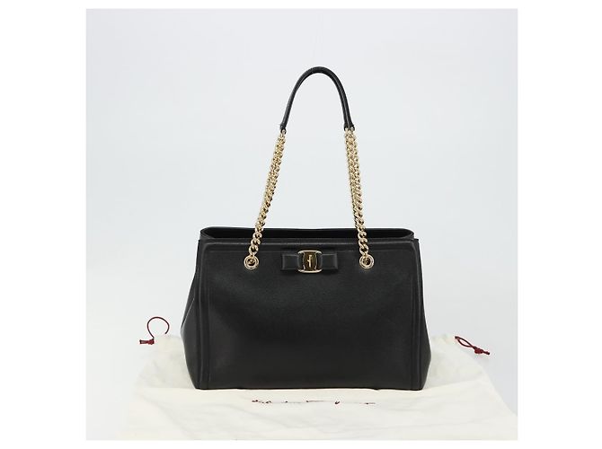 Bolso de hombro Salvatore Ferragamo Vala Chain de cuero negro y dorado Auth ka4612V - vista 12