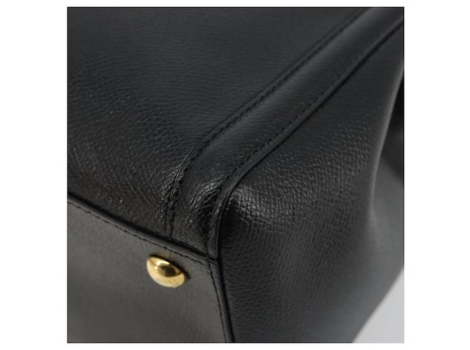 Bolso de hombro Salvatore Ferragamo Vala Chain de cuero negro y dorado Auth ka4612V - vista 9