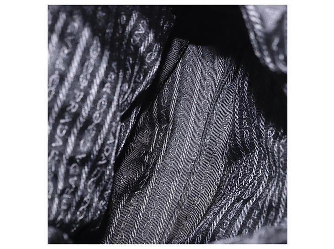 Borsa a tracolla PRADA Nylon Nero Argento Auth 184177A - vista 11