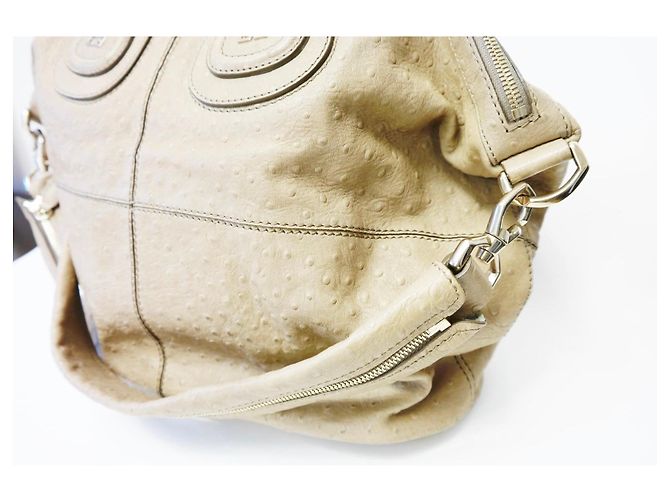 Givenchy Nightingale Medium Handtasche aus Straußenleder Beige - Ansicht 2