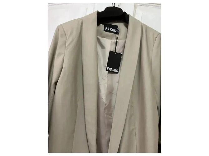 Autre Marque Pieces Blazer Oversize Beige - vista 4
