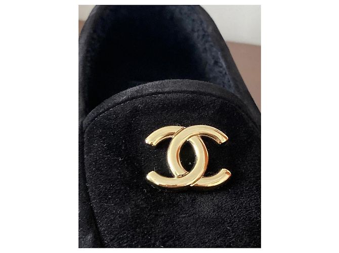 Mocassini Chanel in velluto nero con logo CC - vista 5