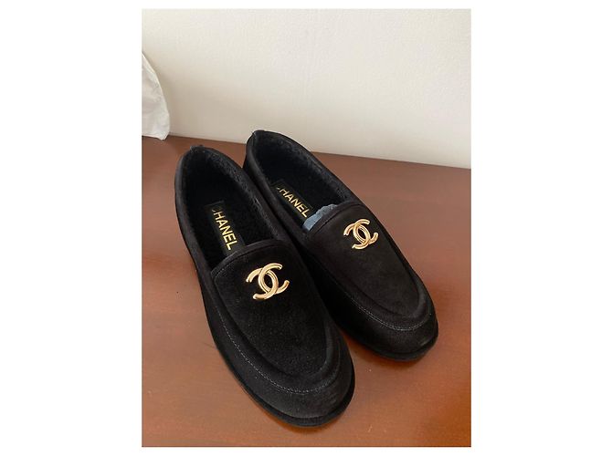 Mocassini Chanel in velluto nero con logo CC - vista 6