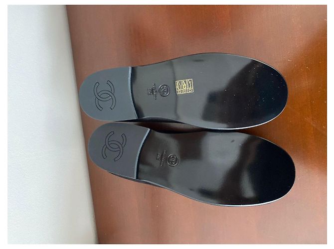 Mocassini Chanel in velluto nero con logo CC - vista 7