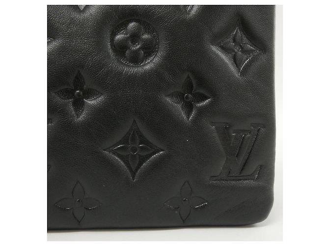 Borsa a tracolla Louis Vuitton Coussin BB in pelle di agnello Nero - vista 5