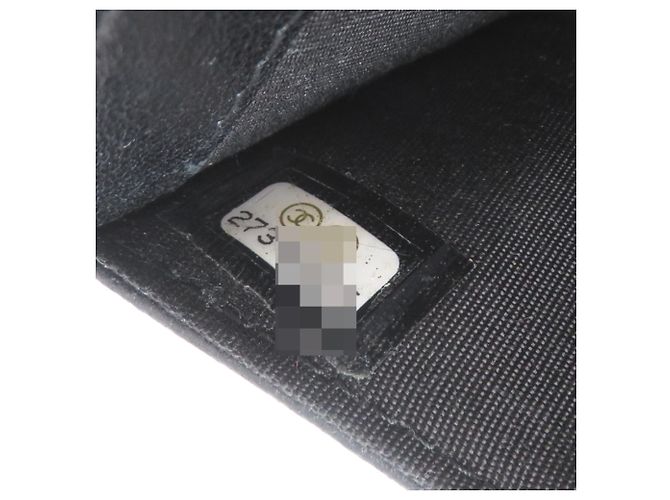 Chanel Camellia Lambskin Card Case Black - view 7