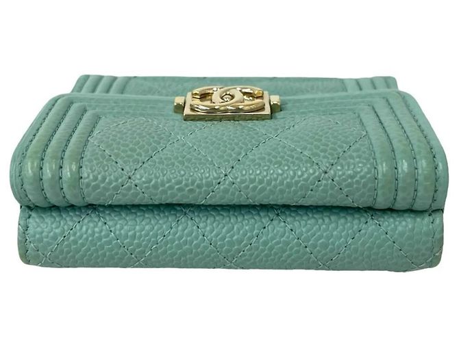 Cartera tríptico Chanel Boy en piel caviar Chanel Azul - vista 3