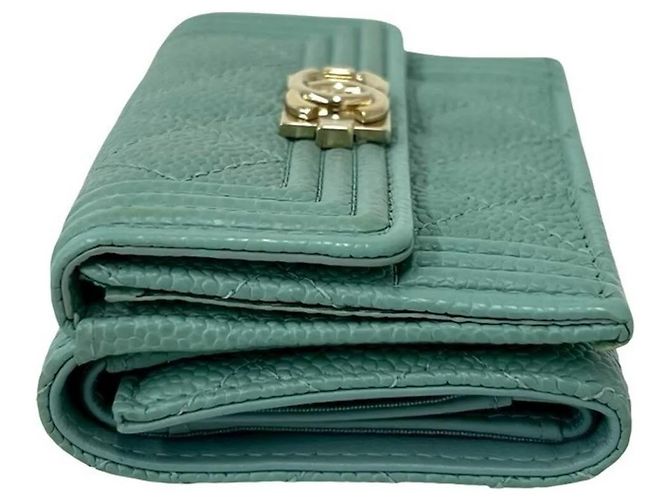 Cartera tríptico Chanel Boy en piel caviar Chanel Azul - vista 4