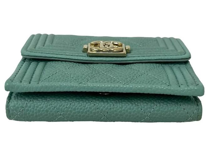 Cartera tríptico Chanel Boy en piel caviar Chanel Azul - vista 6