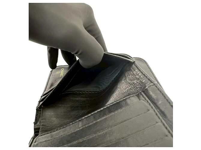 Chanel Coco Mark Vintage Caviar Leather Bi-fold Wallet Black - view 9