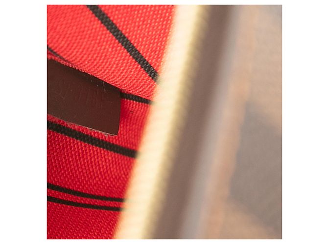 Louis Vuitton Pochette Neverfull Damier Ebene Marrón Castaño - vista 6