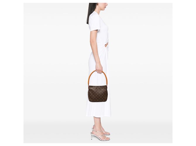 Louis Vuitton Marrone Monogram Looping MM - vista 11