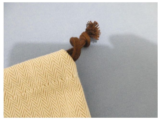 Pochette Hermès Kelly 25 in tela beige - vista 3