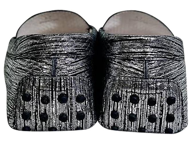 Mocassini Tod's in pelle argentata con accenti metallici Argento - vista 3