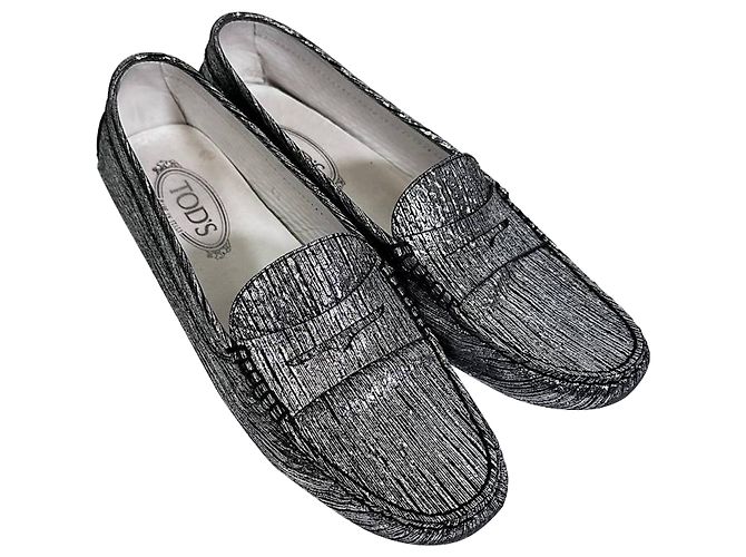 Mocassini Tod's in pelle argentata con accenti metallici Argento - vista 6