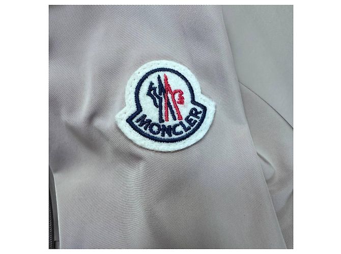 Moncler Regenjacke in Beige Polyester - Ansicht 5