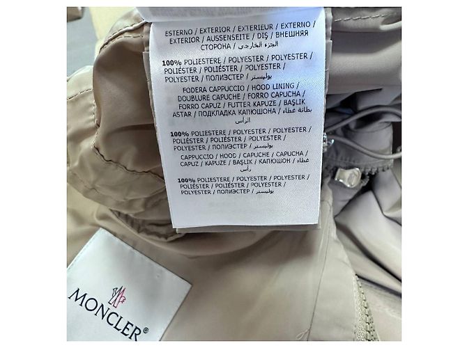 Moncler Regenjacke in Beige Polyester - Ansicht 7