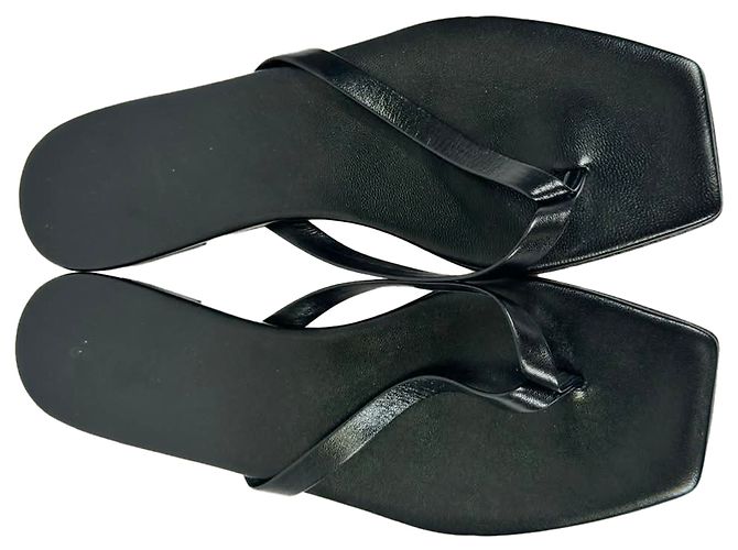 Aeyde Square-Toe Thong Slide Flat Sandals in Black Leather - view 4