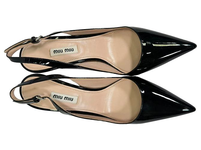 Escarpines slingback con adornos en charol negro Miu Miu - vista 6