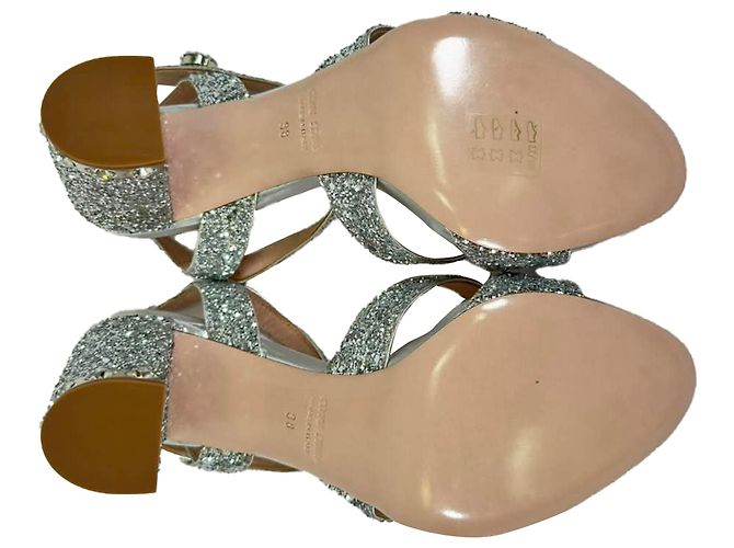 Sandalias de cuero con adornos de cristal Miu Miu en Silver Glitter Plata Metálico - vista 8