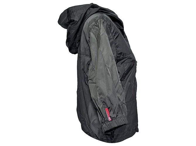 Prada Sport Cropped Jacket aus grauem Nylon - Ansicht 2