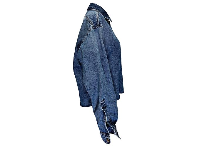 Miu Miu Cropped Shirt mit Raw Hem in Hellblauem Denim - Ansicht 3