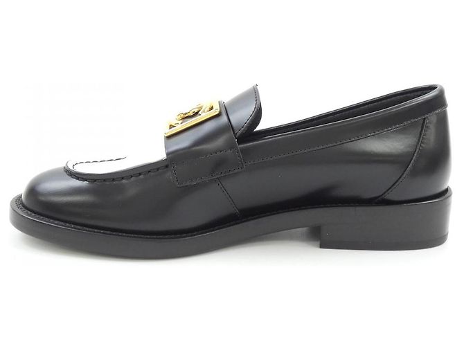 Timeless Scarpe in pelle di vitello e metallo Chanel G45155B14003 Nero Bianco - vista 2