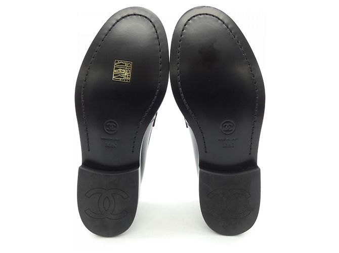 Timeless Scarpe in pelle di vitello e metallo Chanel G45155B14003 Nero Bianco - vista 4