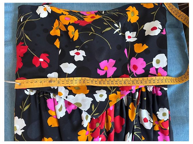 Valentino Abito Lungo Floreale Multicolore Nero Rosa Bianco Rosso Verde Arancione - vista 10