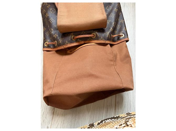 Louis Vuitton Montsouris GM Zaino Monogram Marrone - vista 13