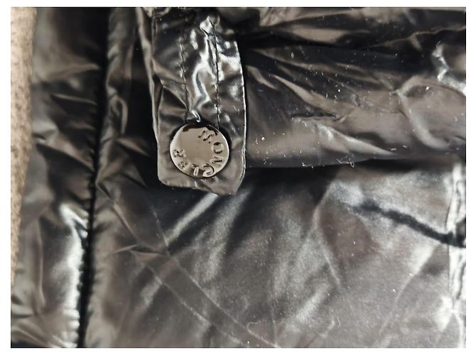 Moncler Olargues Chaqueta Acolchada con Capucha Negra Talla 3 XL - vista 18