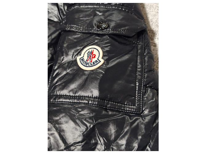 Moncler Olargues Chaqueta Acolchada con Capucha Negra Talla 3 XL - vista 8