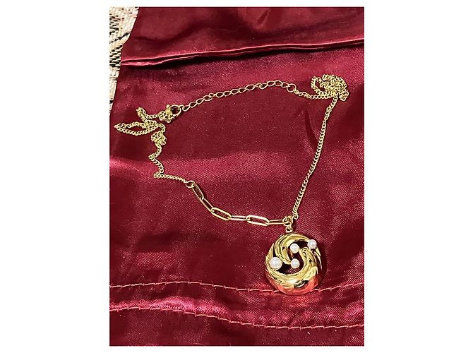 Autre Marque Collana dorata con perle e pendente D'oro - vista 3