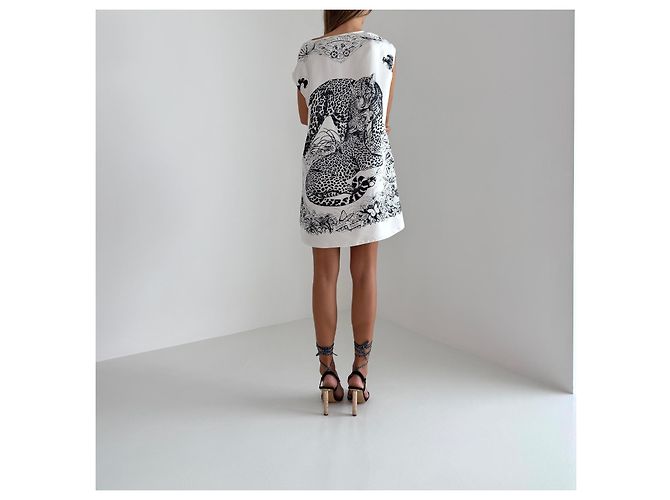 Vestido de seda Hermès "Jungle Love" Negro Blanco - vista 9