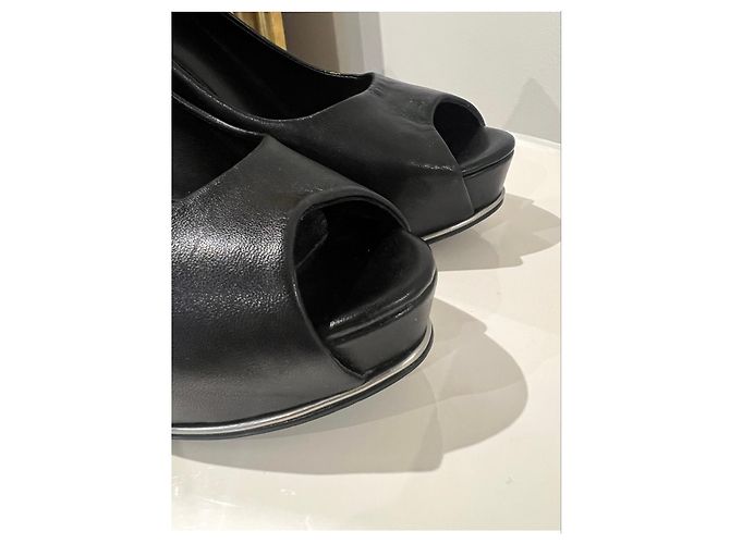 Décolleté aperte Guess in pelle nera con plateau Nero - vista 2