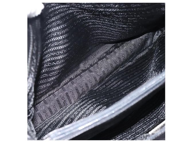 Borsa Tote PRADA in plastica con catena in pelle nera e argento Auth bs35453 Nero - vista 23