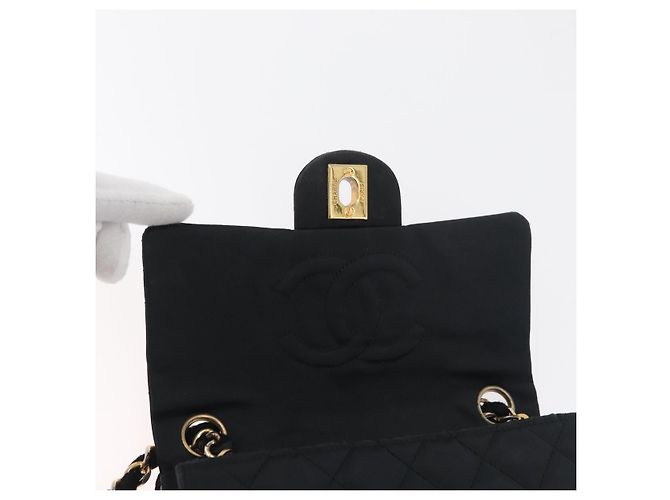 CHANEL Mini Matelasse 17 Chain Shoulder Bag Satin Black Gold CC Auth 182739SAV Nero D'oro - vista 18