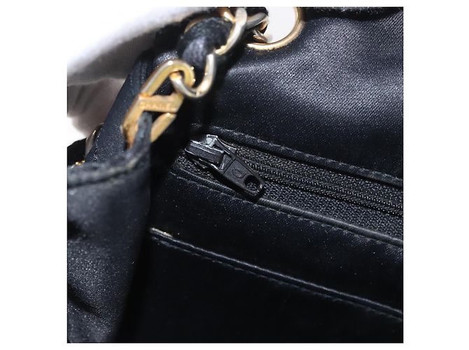 CHANEL Mini Matelasse 17 Chain Shoulder Bag Satin Black Gold CC Auth 182739SAV Nero D'oro - vista 23