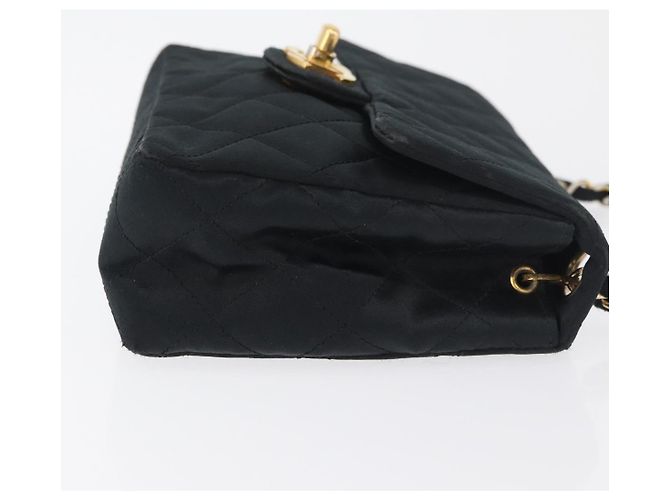 CHANEL Mini Matelasse 17 Chain Shoulder Bag Satin Black Gold CC Auth 182739SAV Nero D'oro - vista 3