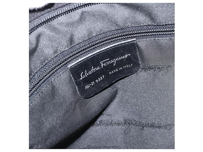 Borsa a tracolla Salvatore Ferragamo Vala Chain in tela nero argento Auth 183134 - vista 12