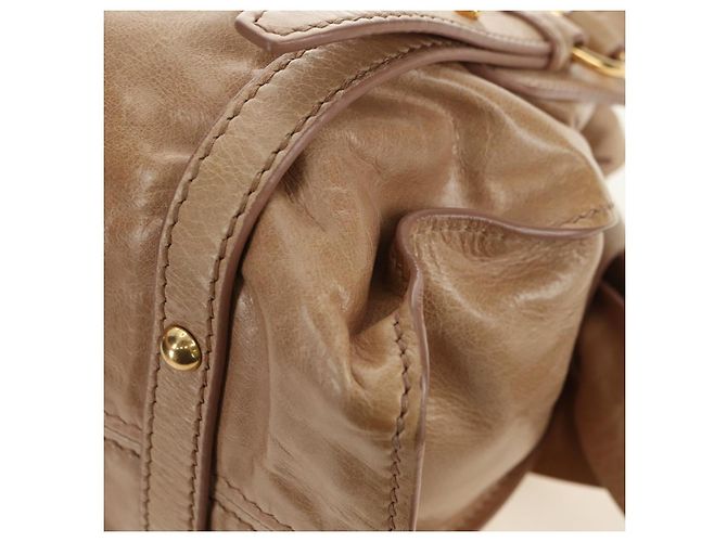 Borsa a Spalla Miu Miu in Pelle Beige Oro Auth yk20471SAM D'oro - vista 16