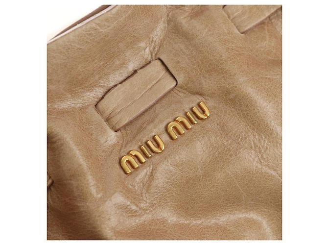 Borsa a Spalla Miu Miu in Pelle Beige Oro Auth yk20471SAM D'oro - vista 17