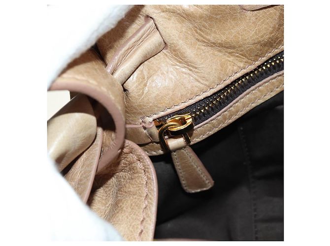 Borsa a Spalla Miu Miu in Pelle Beige Oro Auth yk20471SAM D'oro - vista 21