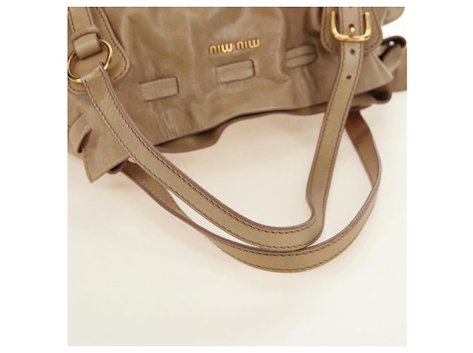 Borsa a Spalla Miu Miu in Pelle Beige Oro Auth yk20471SAM D'oro - vista 7