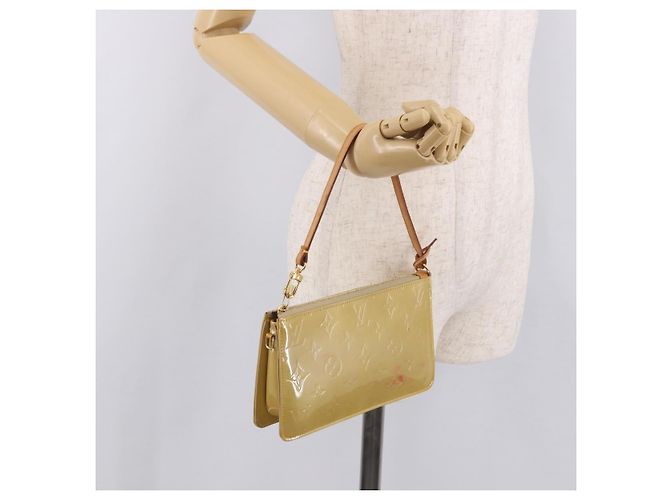 LOUIS VUITTON Monogram Vernis Lexington Pouch Beige M91010 LV Auth 184312 - vista 21
