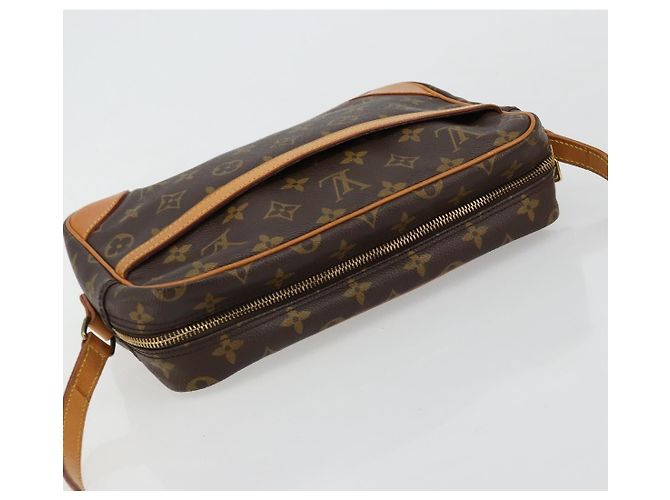 LOUIS VUITTON Borsa a Spalla Monogram Trocadero 27 M51274 LV Auth 183427A Monogramma - vista 6
