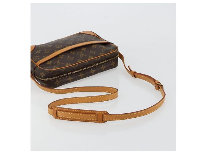 LOUIS VUITTON Borsa a Spalla Monogram Trocadero 27 M51274 LV Auth 183427A Monogramma - vista 7