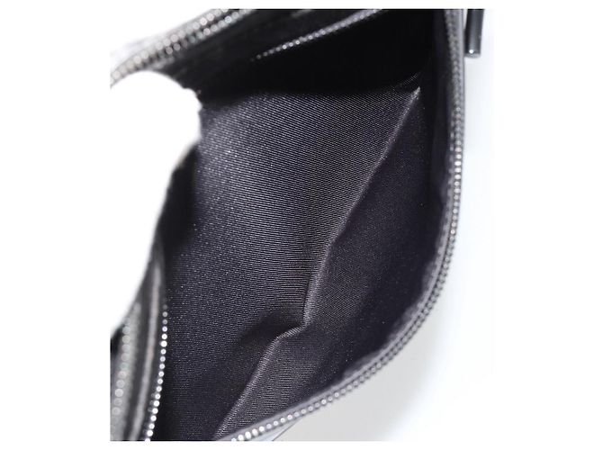 LOUIS VUITTON Monogram Eclipse Glaze Pochette Cosmos Black M63373 Auth 182580 Nero - vista 11